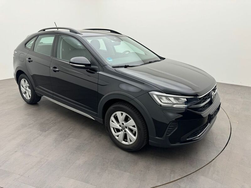 Gebraucht VW Taigo Life 95 PS (69 kW) 2023 Deep black perleffekt SUV