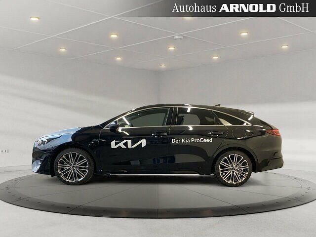 Gebraucht Kia ProCeed GT-Line 140 PS (102 kW) 2024 Grau (pentametal) Kleinwagen