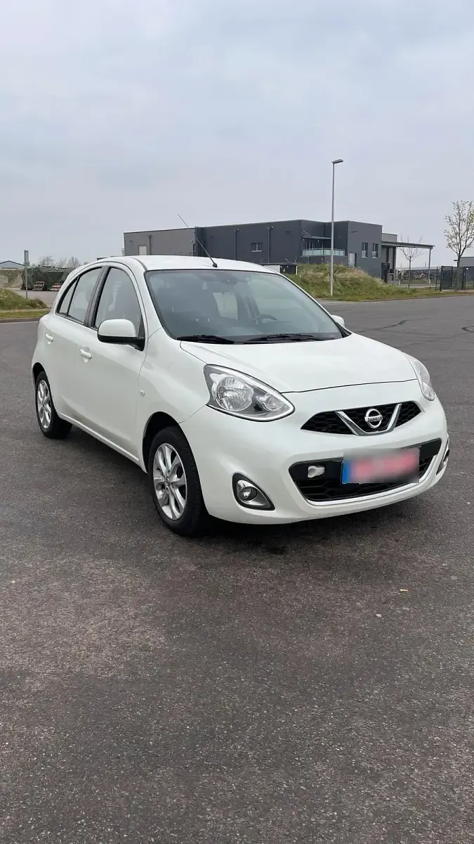Gebraucht Nissan Micra 80 PS (58 kW) 2015 Weiß Kleinwagen