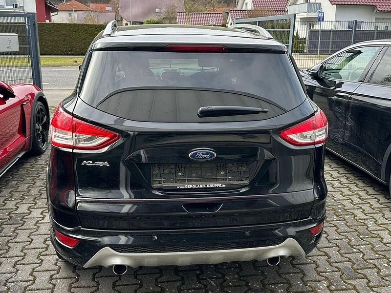 Gebraucht Ford Kuga Individual 150 PS (110 kW) 2016 Schwarz SUV