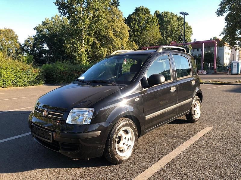 Schwarz Gebraucht 2010 Fiat Panda Kleinwagen | 2.500 € (Fairer Preis) - Bild 1/4