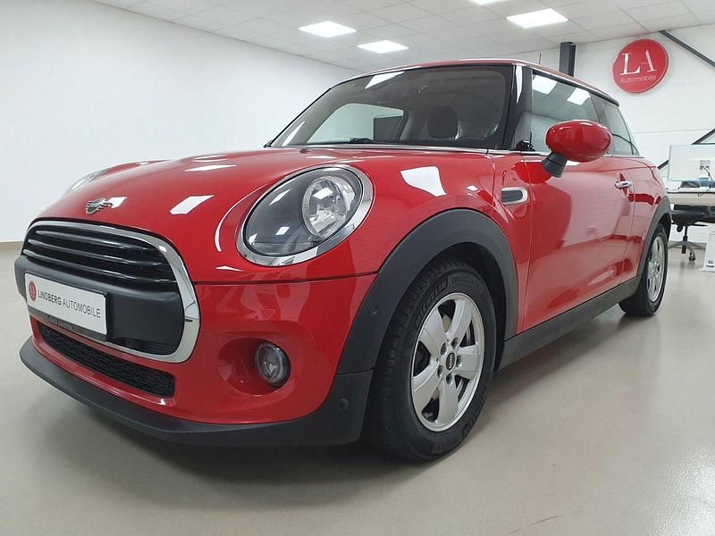 Chili (solar) red Gebraucht 2019 Mini ONE Kleinwagen | 9.990 € (Guter Preis) - Bild 1/3