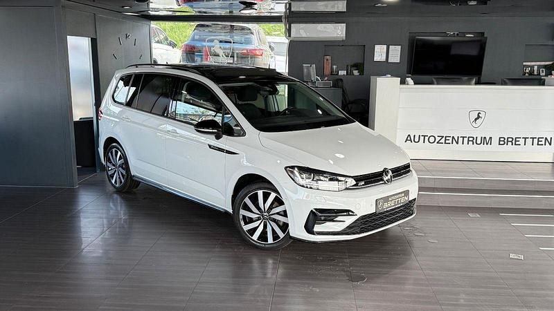 Weiß Gebraucht 2021 VW Touran R-line Van / Kleinbus | 32.900 € (Fairer Preis) - Bild 1/3