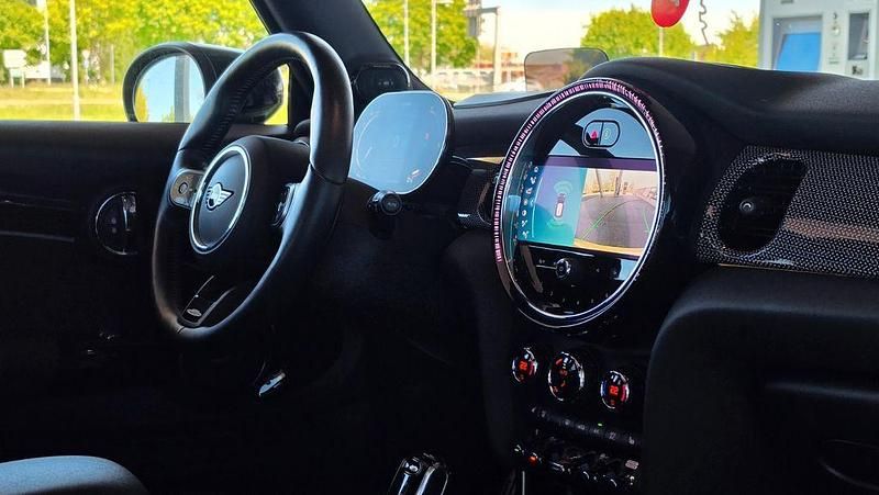 Gebraucht Mini John Cooper Works 231 PS (169 kW) 2024 Gelb Kleinwagen