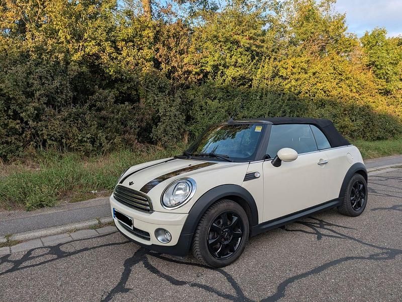 Gebraucht Mini Cooper Cabriolet 120 PS (88 kW) 2009 Weiß Cabrio