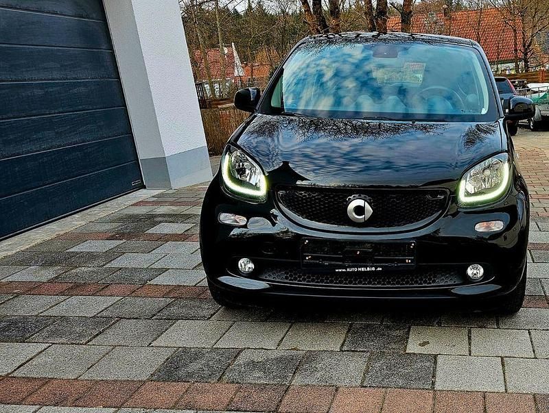 Gebraucht Smart ForFour Basis 71 PS (52 kW) 2015 Schwarz Kleinwagen