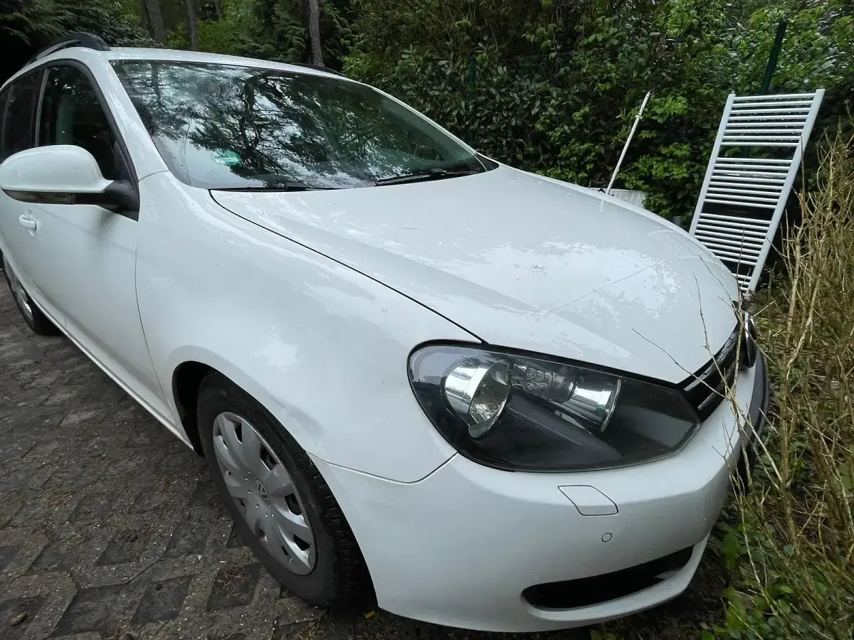 Gebraucht VW Golf Cabriolet 110 PS (80 kW) 2012 Weiß Cabrio