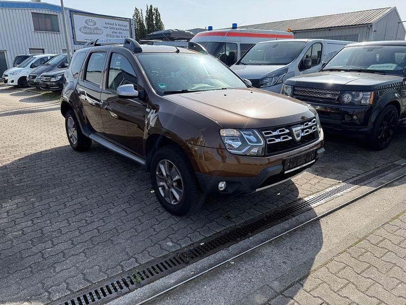 Gebraucht Dacia Duster Lauréate 105 PS (77 kW) 2014 Gold SUV