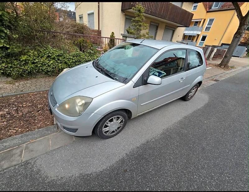 Gebraucht Ford Fiesta 80 PS (58 kW) 2006 Grau Kleinwagen