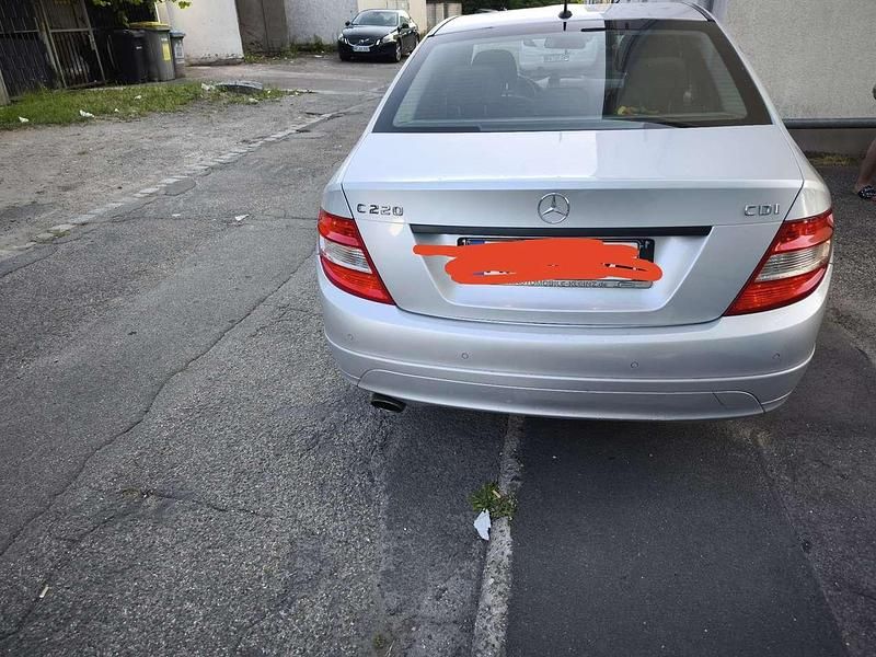 Gebraucht Mercedes C220 Elegance 170 PS (125 kW) 2009 Limousine