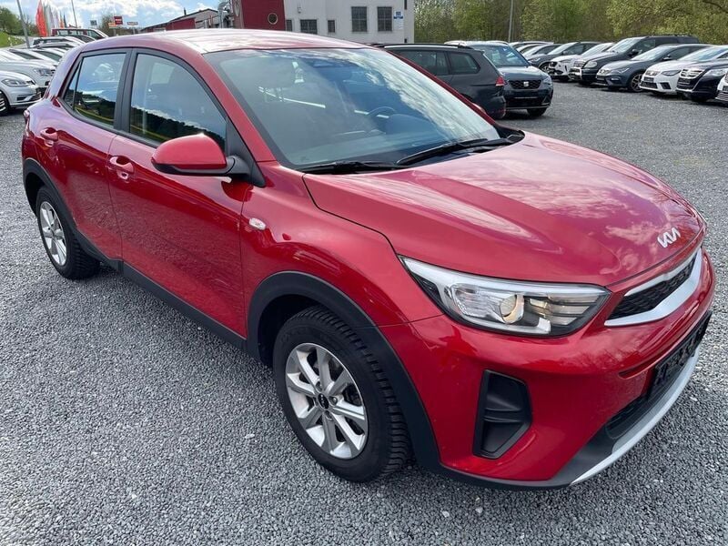 Rot Gebraucht 2022 Kia Stonic SUV | 14.879 € (Fairer Preis) - Bild 1/4