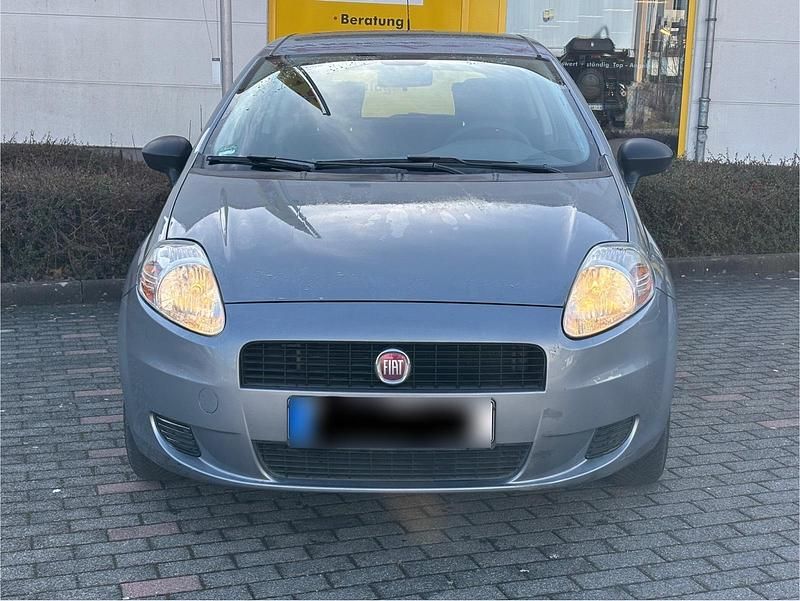 Gebraucht Fiat Punto 65 PS (47 kW) 2010 Grau Kleinwagen