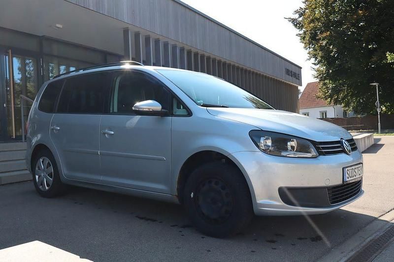 Gebraucht VW Touran Comfortline 140 PS (102 kW) 2011 Silber Van / Kleinbus