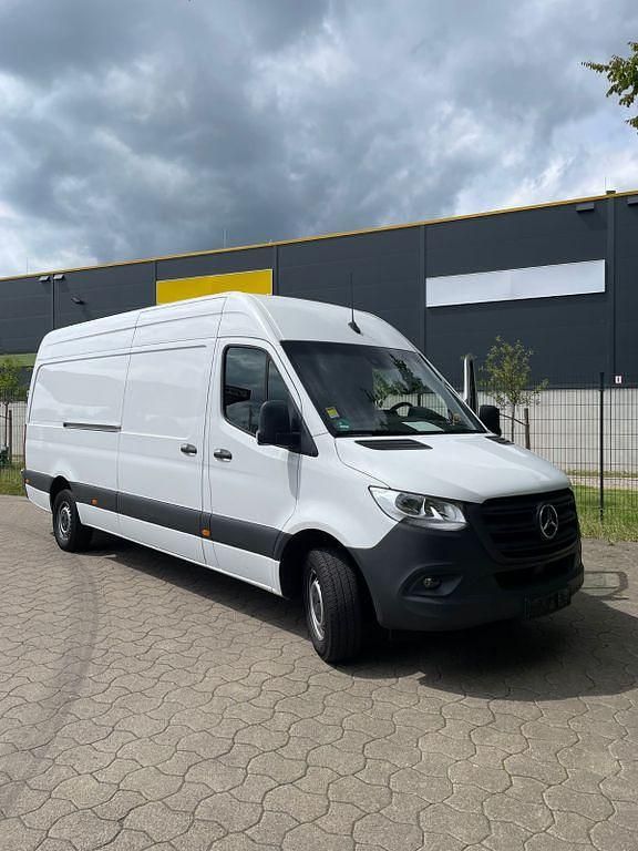 Weiß Gebraucht 2023 Mercedes Sprinter Van | 31.000 € (Guter Preis) - Bild 1/3