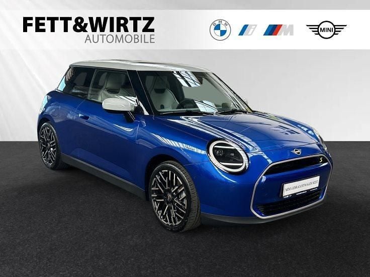 Blazing blue Gebraucht 2024 Mini Cooper SE Kleinwagen | 31.490 € (Fairer Preis) - Bild 1/2