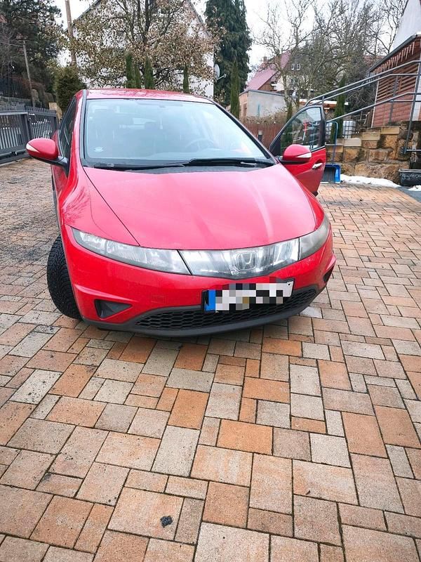 Rot Gebraucht 2008 Honda Civic Limousine | 2.250 € (Superpreis) - Bild 1/4