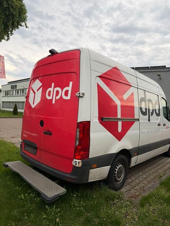 Używany Mercedes Sprinter 143 KM (105 kW) 2018 Biały Van