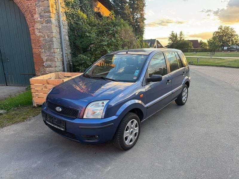 Blau Gebraucht 2005 Ford Fusion Van / Kleinbus | 1.999 € (Fairer Preis) - Bild 1/4