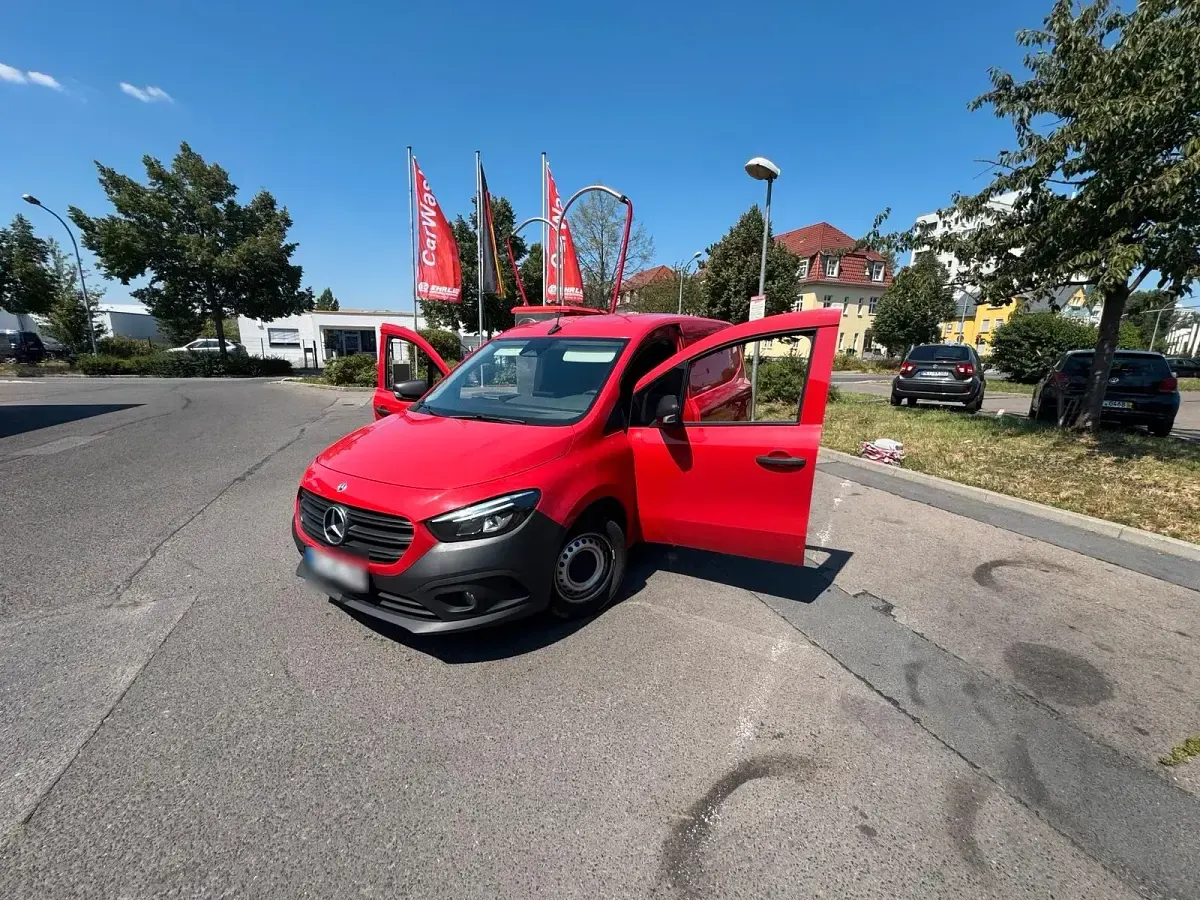 Gebraucht Mercedes Citan 110 116 PS (85 kW) 2021 Rot Van / Kleinbus