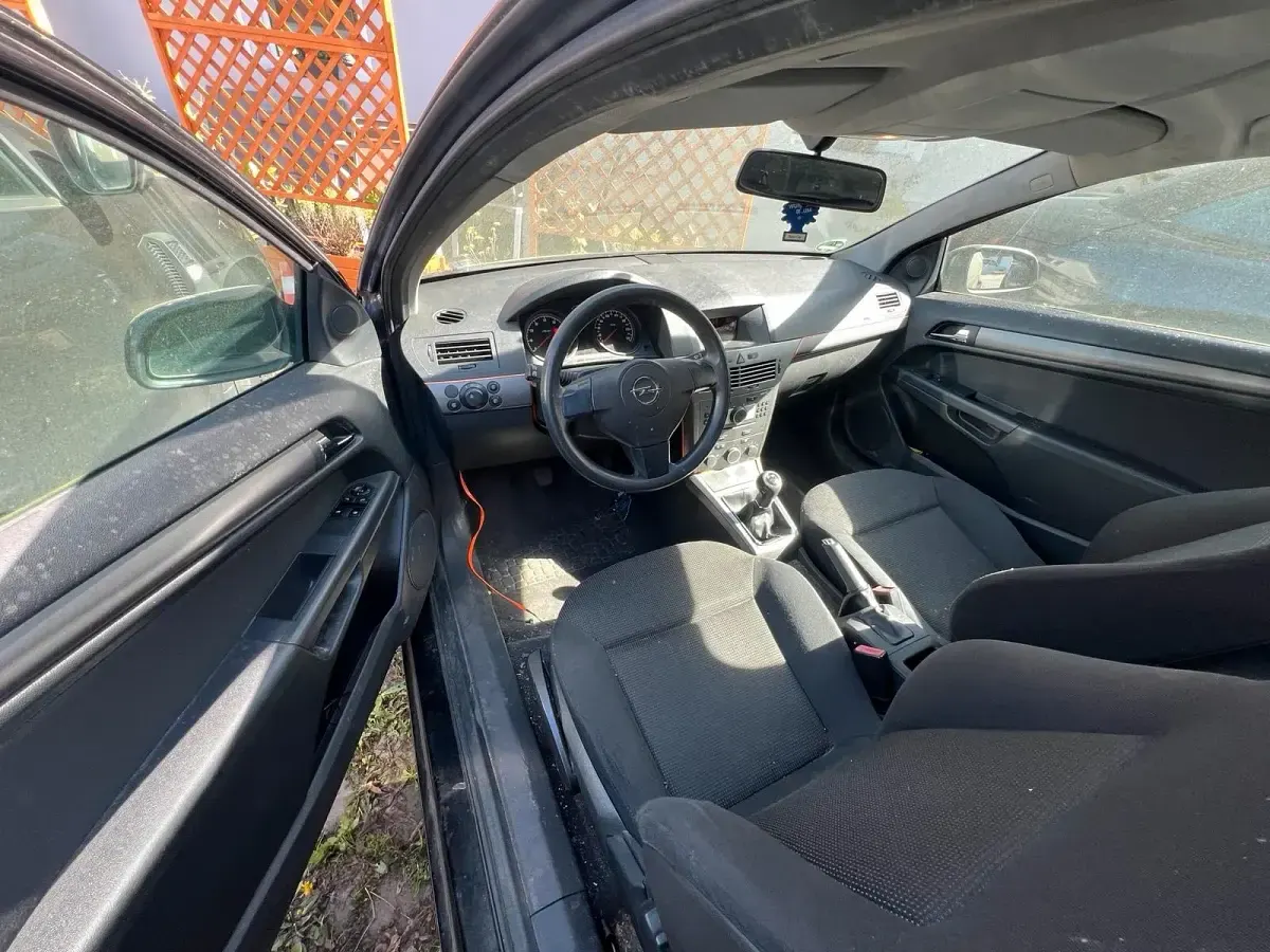 Brugt Opel Astra 2006 Sort Coupe
