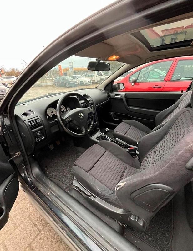 Gebraucht Opel Astra 101 PS (74 kW) 1998 Schwarz