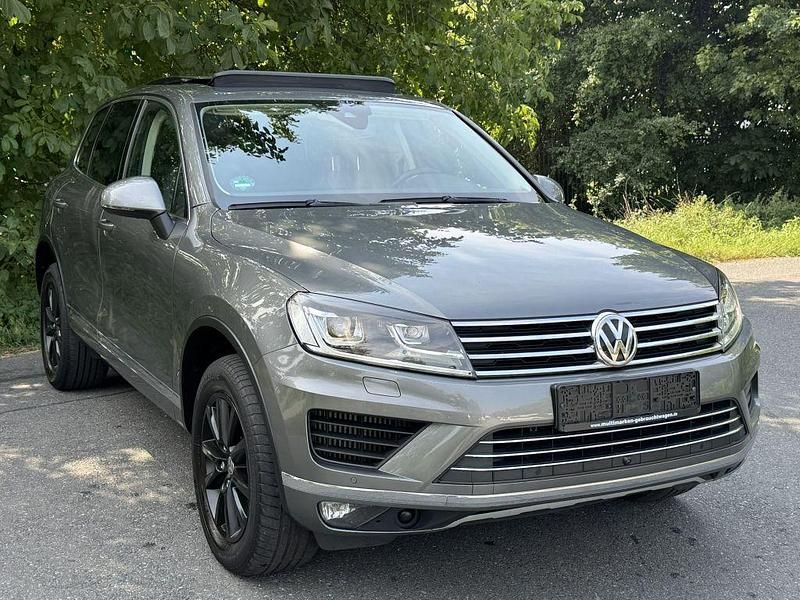 Canyon grey metallic Gebraucht 2017 VW Touareg Terrain Tech SUV | 24.990 € (Fairer Preis) - Bild 1/4