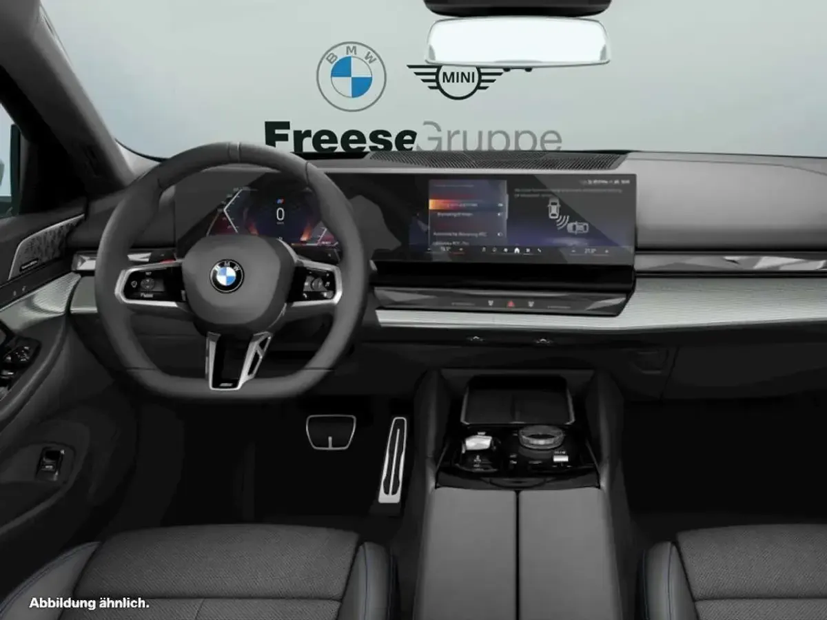 Neu BMW 540 M Sport 303 PS (222 kW) 2026 Silber Limousine