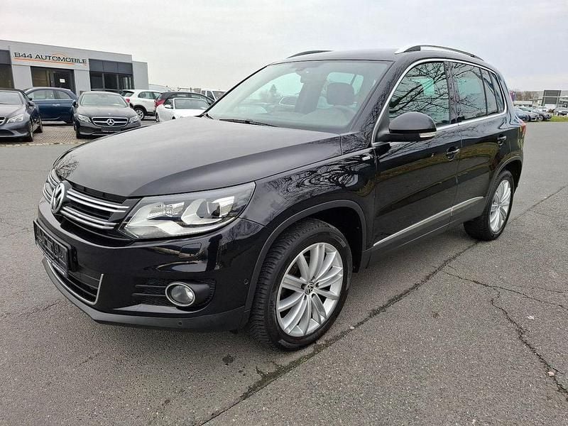 Schwarz Gebraucht 2014 VW Tiguan Sportline SUV | 11.290 € (Guter Preis) - Bild 1/4