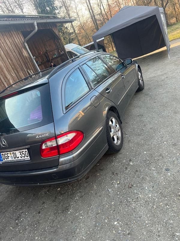 Gebraucht Mercedes E350 272 PS (200 kW) 2005 Grau Kombi