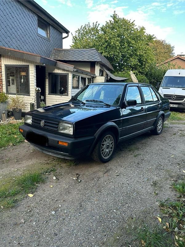 Blau Gebraucht 1991 VW Jetta GTI Limousine | 3.900 € - Bild 1/4