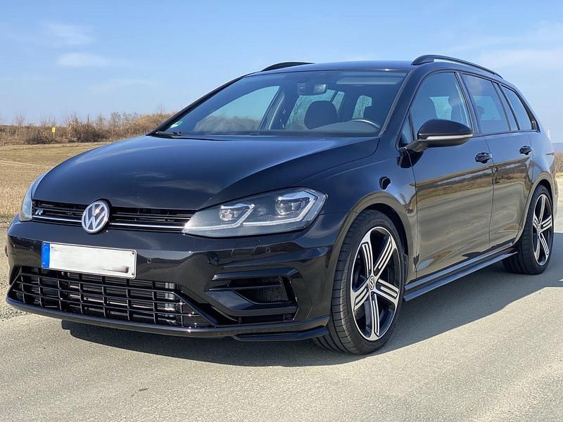 Schwarz Gebraucht 2017 VW Golf VII Kombi | 19.000 € - Bild 1/4