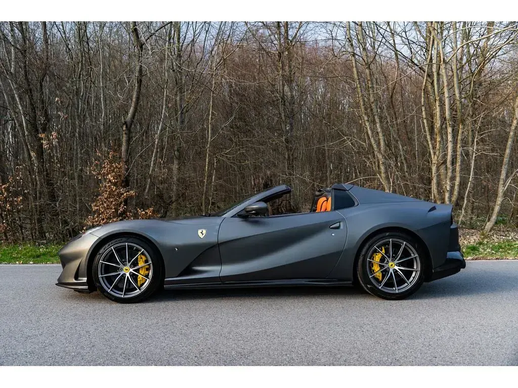Gebraucht Ferrari 812 799 PS (587 kW) 2022 Grau Cabrio