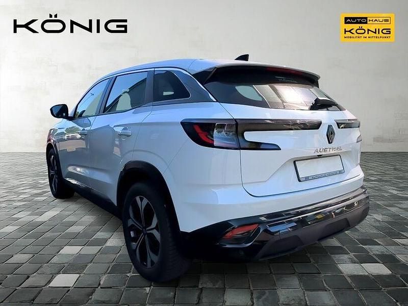 Second-hand Renault Austral Evolution 158 CP (116 kW) 2023 Alb SUV