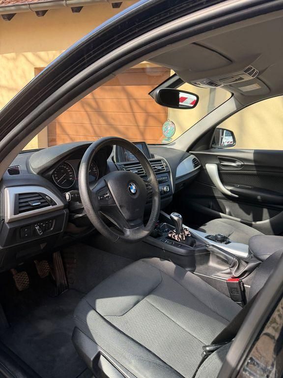 Gebraucht BMW 116 136 PS (100 kW) 2012 Schwarz Kleinwagen