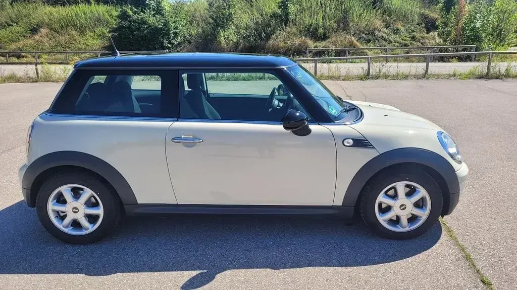 Gebraucht Mini Cooper 120 PS (88 kW) 2009 Weiß Kleinwagen