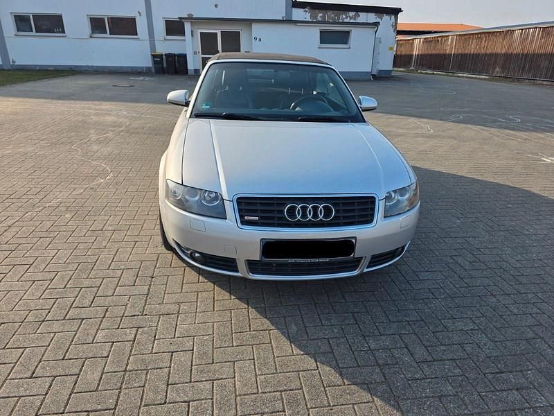 Gebraucht Audi A4 Cabriolet Ambiente 220 PS (161 kW) 2002 Silber Cabrio
