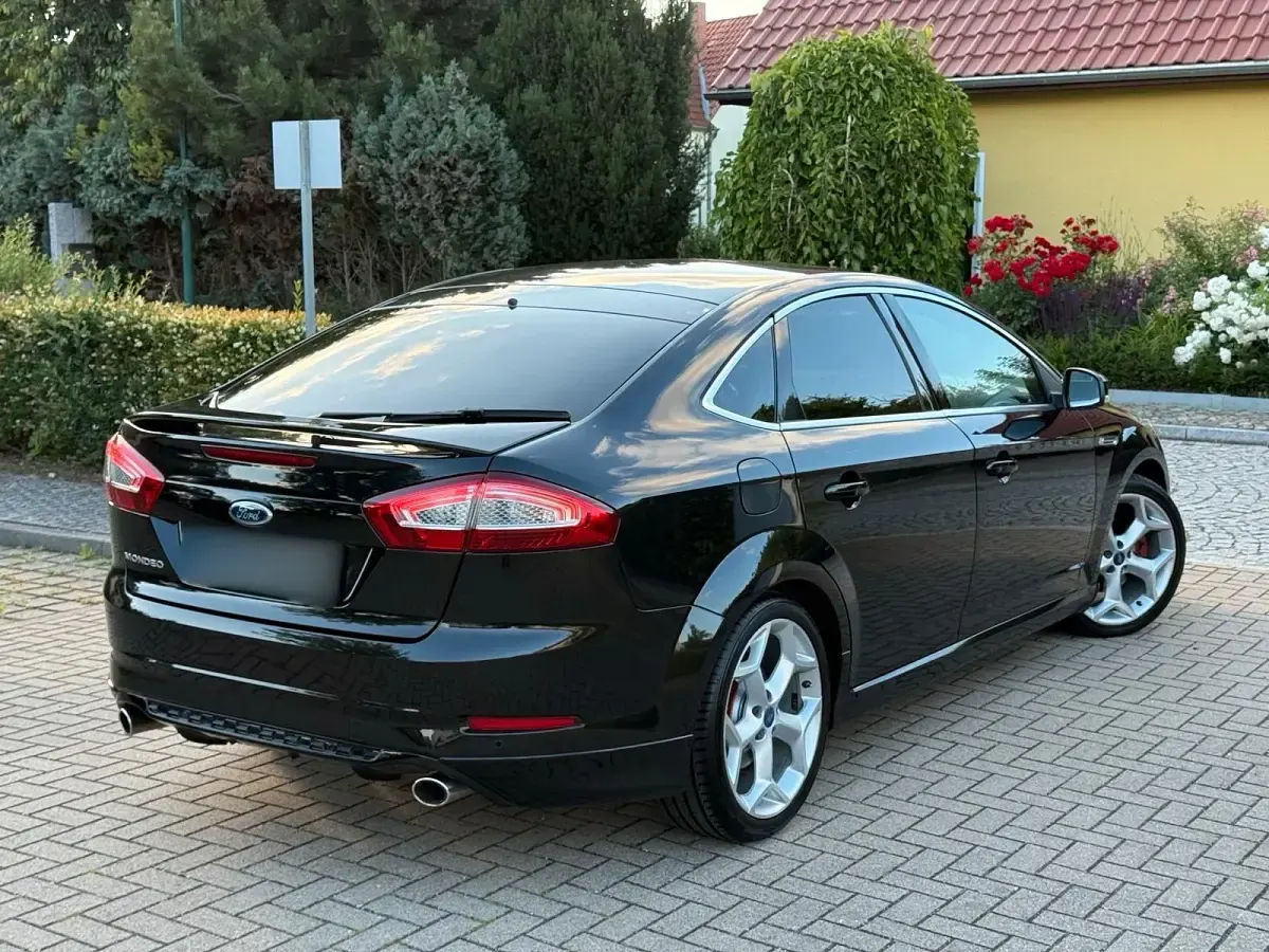Gebraucht Ford Mondeo Titanium S 200 PS (147 kW) 2012 Schwarz Limousine
