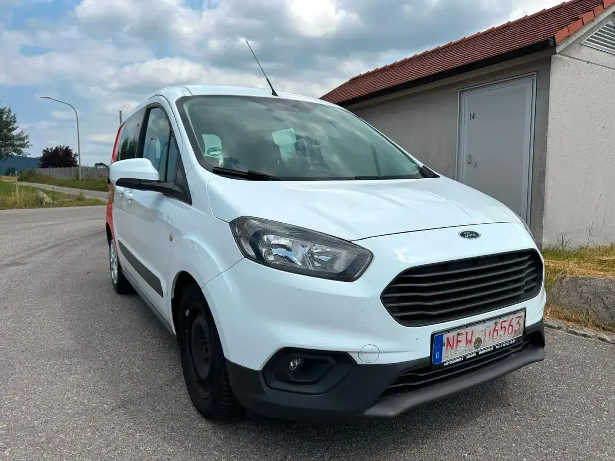 Gebraucht Ford Transit Trend 75 PS (55 kW) 2018 Weiß Kombi