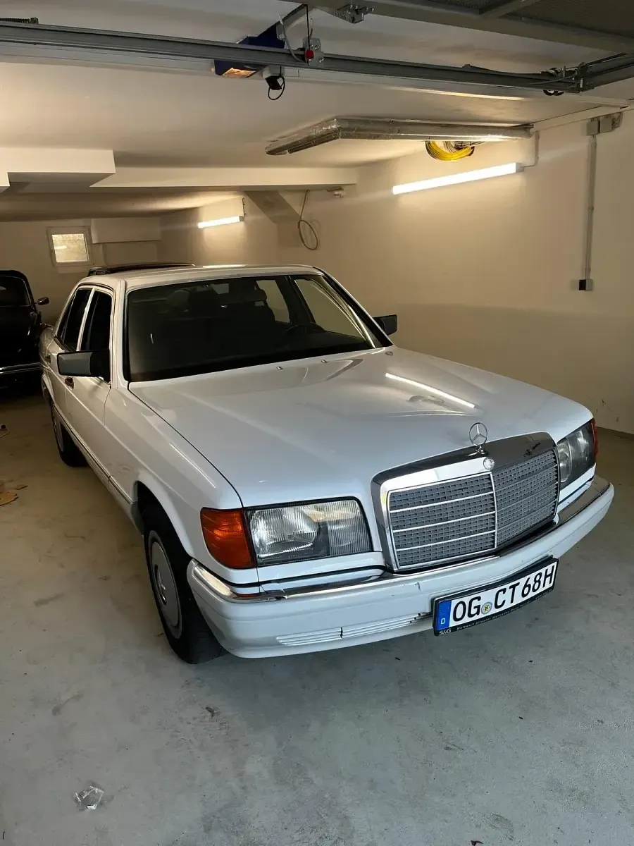 Gebraucht Mercedes 300 180 PS (132 kW) 1988 Weiß Limousine