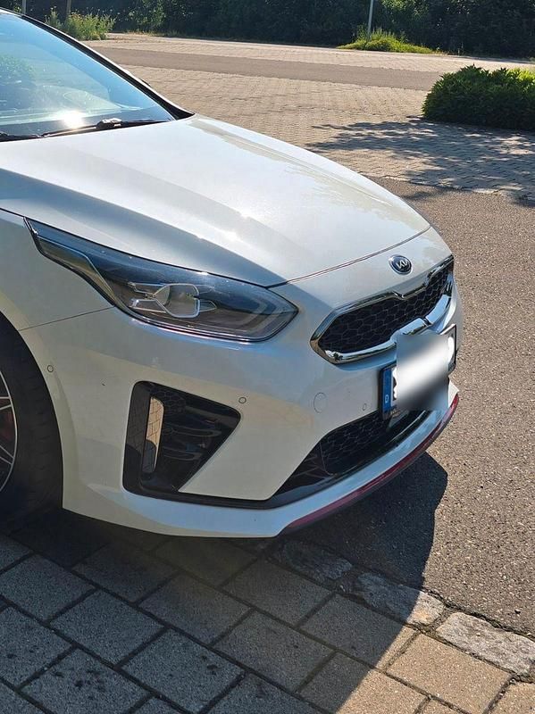 Gebraucht Kia ProCeed GT 204 PS (150 kW) 2021 Weiß Kleinwagen