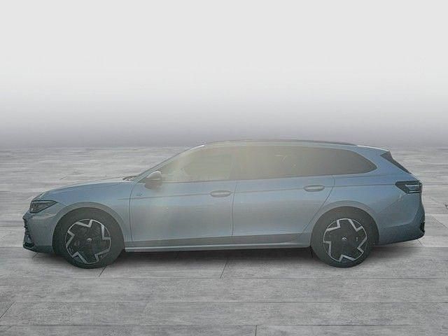 Gebraucht VW Passat R-line 193 PS (141 kW) 2025 Silber Kombi