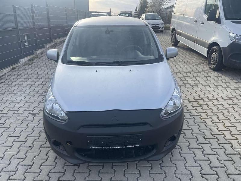 Gebraucht Mitsubishi Space Star 80 PS (58 kW) 2014 Silber Van / Kleinbus