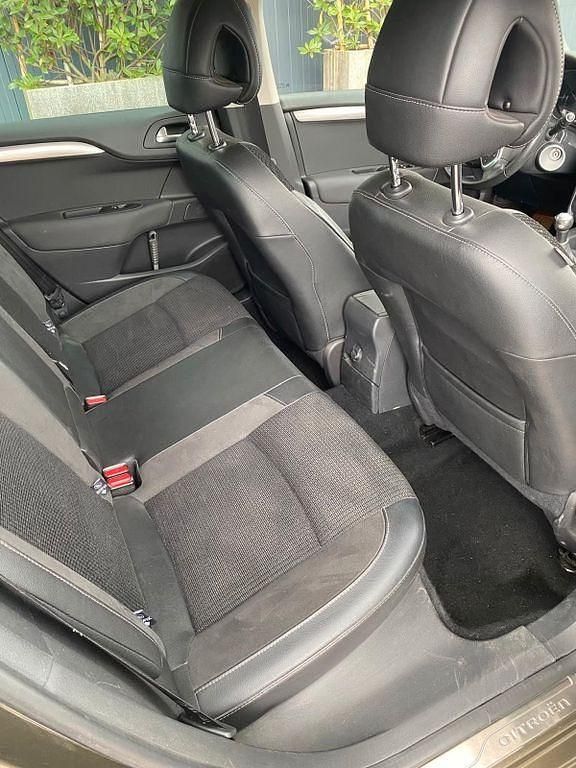 Gebraucht Citroën C4 120 PS (88 kW) 2012 Braun Limousine