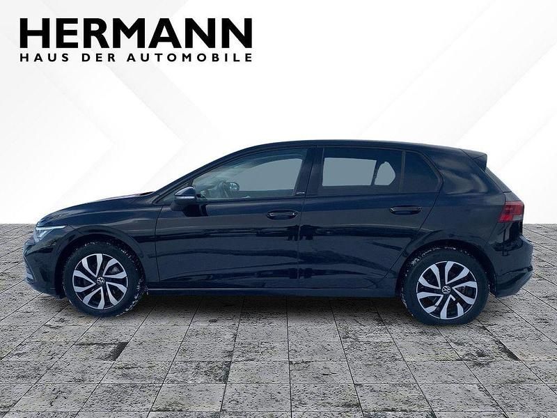 Gebraucht VW Golf VIII Active 116 PS (85 kW) 2021 Schwarz Limousine