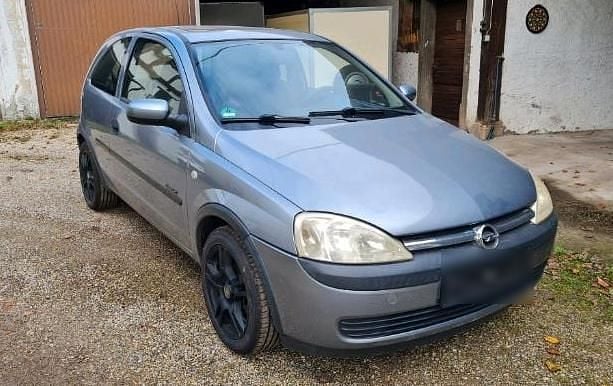 Second-hand Opel Corsa 75 CP (55 kW) 2004 Gri Hatchback