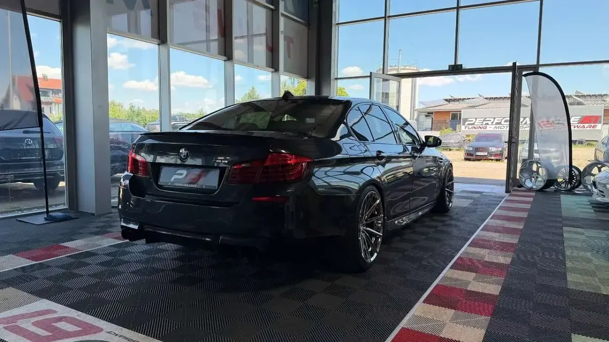 Gebraucht BMW M5 Performance 575 PS (422 kW) 2015 Singapurgrau Limousine