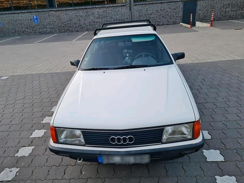 Weiß Gebraucht 1985 Audi 100 Kombi | 7.000 € - Bild 1/4