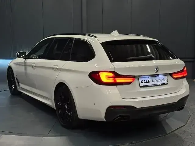 Gebraucht BMW 540 M Sport 340 PS (250 kW) 2023 Weiß Limousine