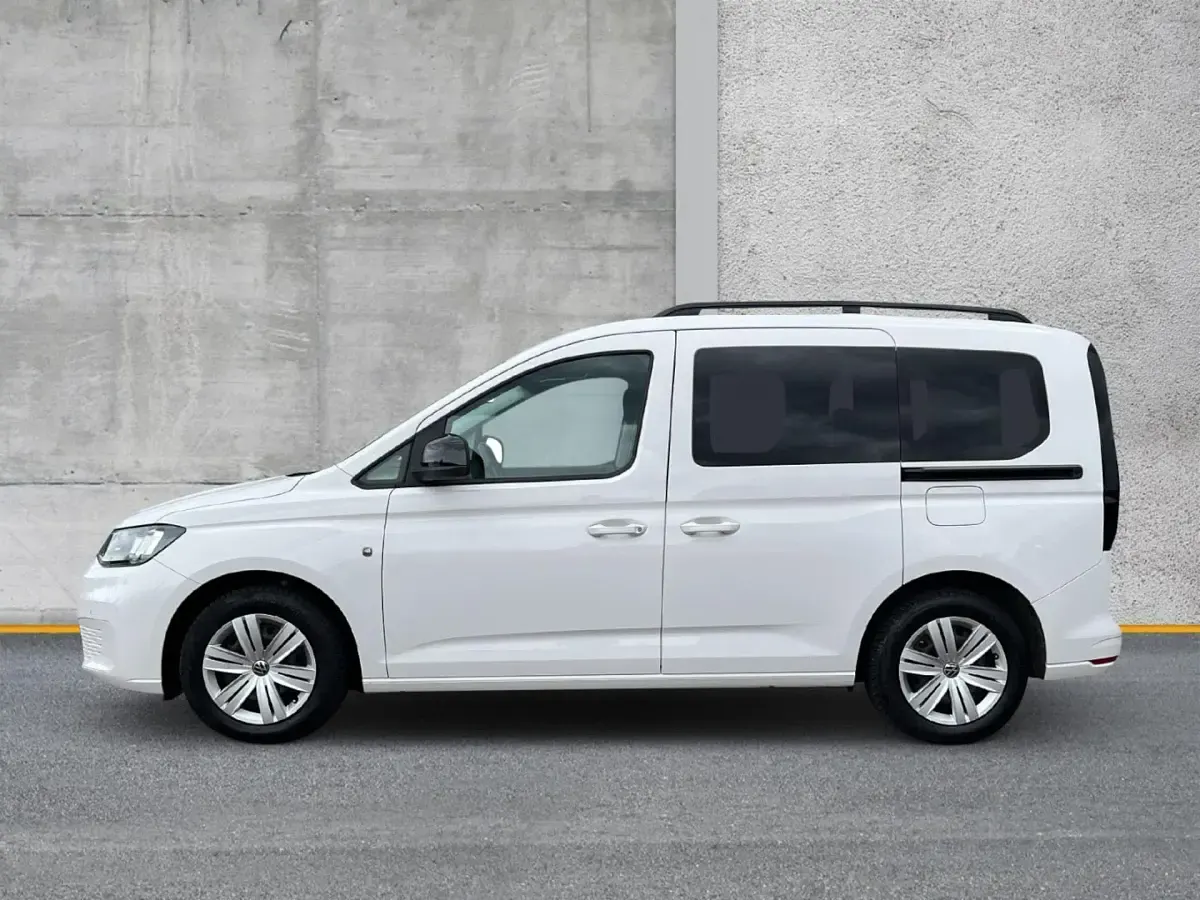 Gebraucht VW Caddy Life 122 PS (89 kW) 2022 Weiß Van / Kleinbus