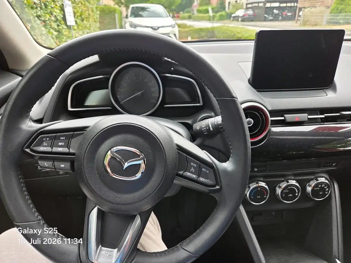 Gebraucht Mazda 2 Homura-Line 90 PS (66 kW) 2023 Rot Kleinwagen